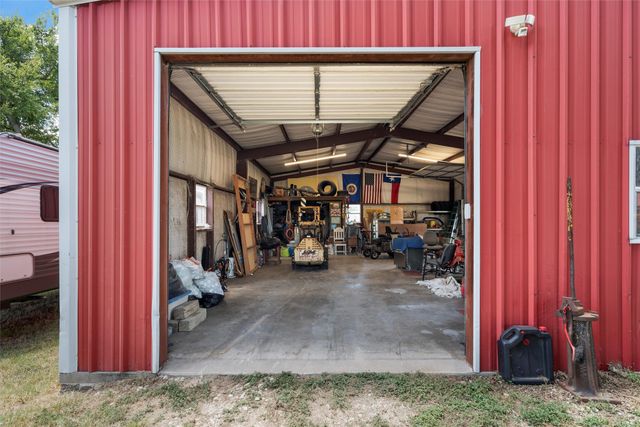 556 Lcr 516, Mexia, TX 76667