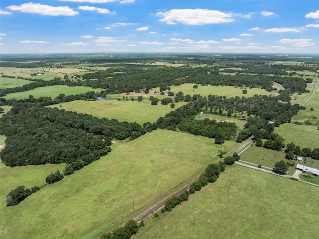 556 Lcr 516, Mexia, TX 76667