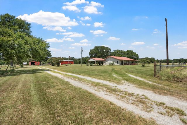 556 Lcr 516, Mexia, TX 76667