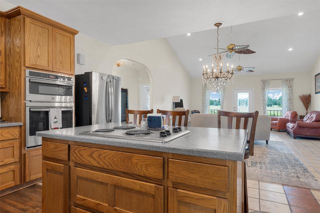 556 Lcr 516, Mexia, TX 76667