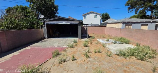 1583 E Martin Luther King Jr, Los Angeles, CA 90011