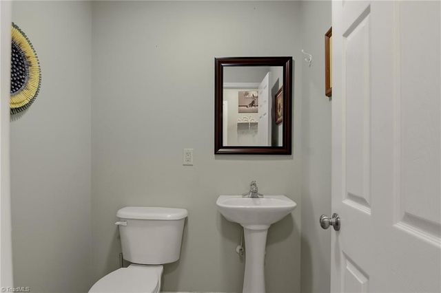 212 Santa Fe Circle, Thomasville, NC 27360