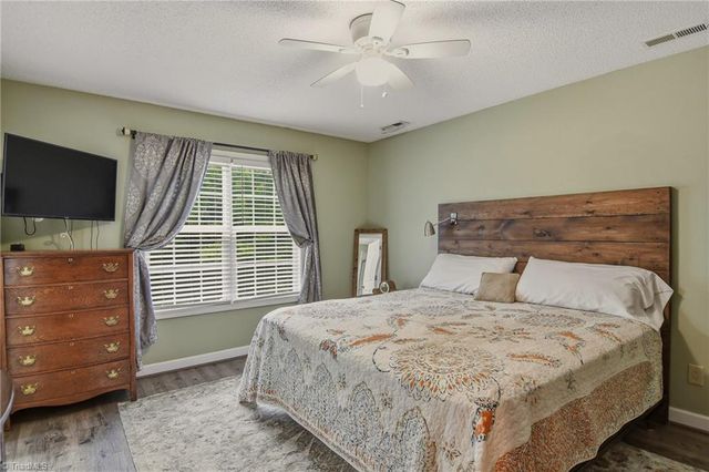 212 Santa Fe Circle, Thomasville, NC 27360