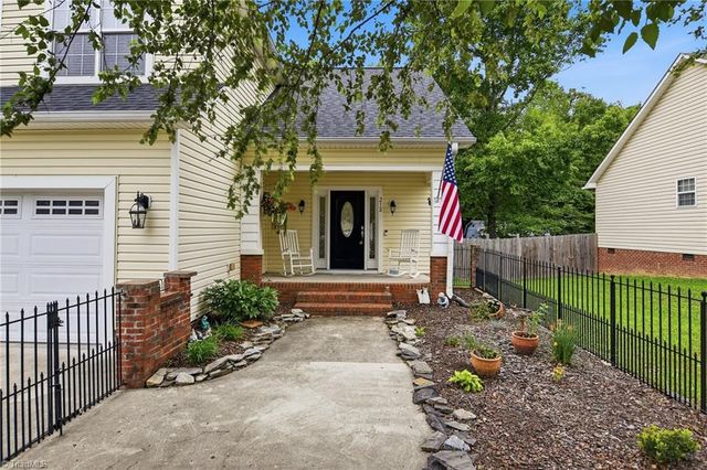 212 Santa Fe Circle, Thomasville, NC 27360