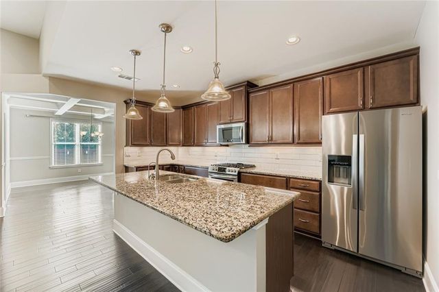 313 Derrymore Drive, Woodstock, GA 30188