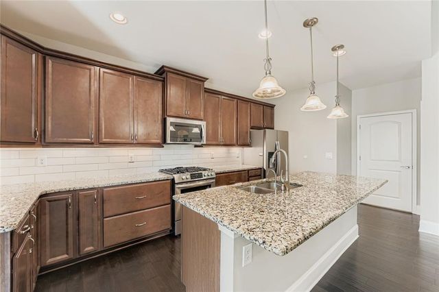 313 Derrymore Drive, Woodstock, GA 30188