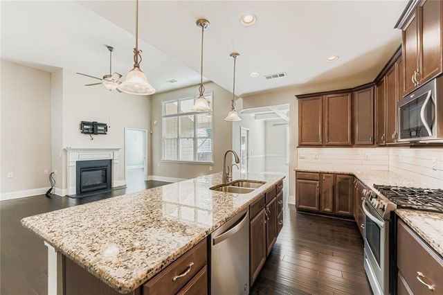 313 Derrymore Drive, Woodstock, GA 30188