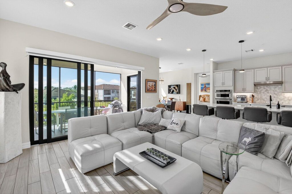 21956 Canadensis Circle 201, Boca Raton, FL 33428