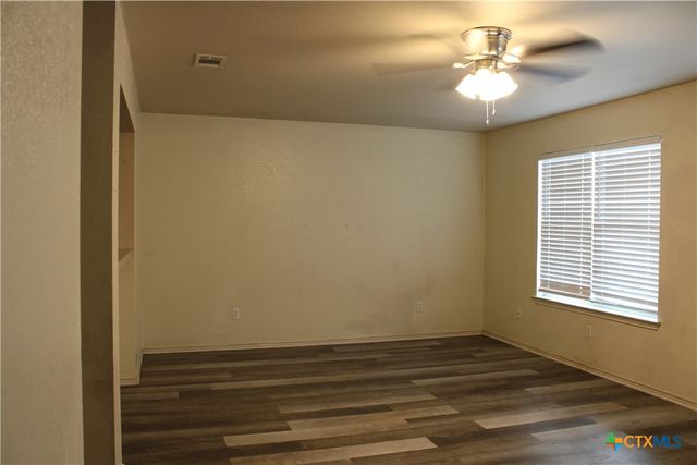 415 E 4th Avenue, Belton, TX 76513