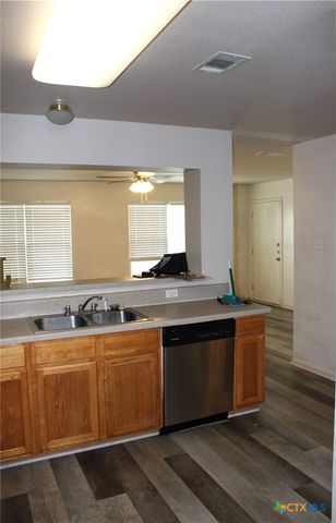 415 E 4th Avenue, Belton, TX 76513