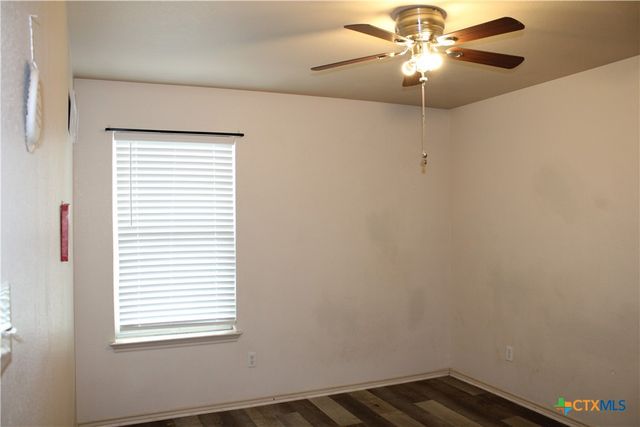 415 E 4th Avenue, Belton, TX 76513