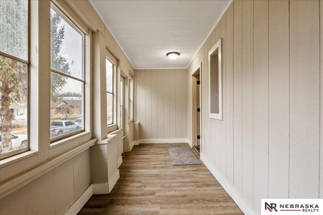 1330 S 21st Street, Omaha, NE 68107