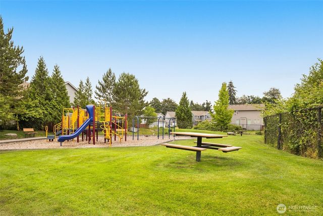 8349 22nd Street NE, Lake Stevens, WA 98258
