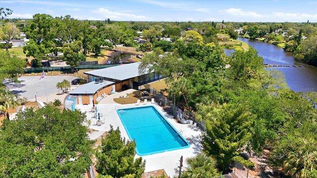 2940 BOUGAINVILLEA STREET, Sarasota, FL 34239