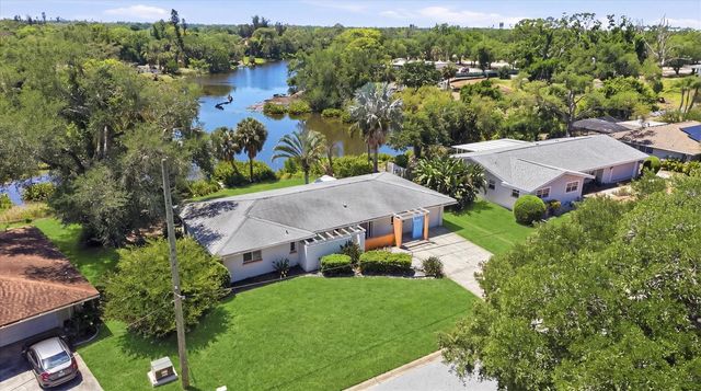 2940 BOUGAINVILLEA STREET, Sarasota, FL 34239