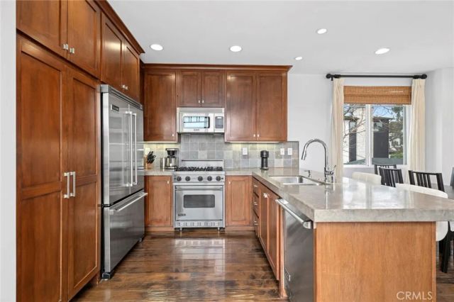 417 Poinsettia Avenue, Corona Del Mar, CA 92625