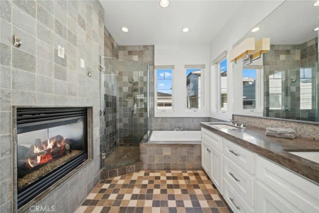 417 Poinsettia Avenue, Corona Del Mar, CA 92625