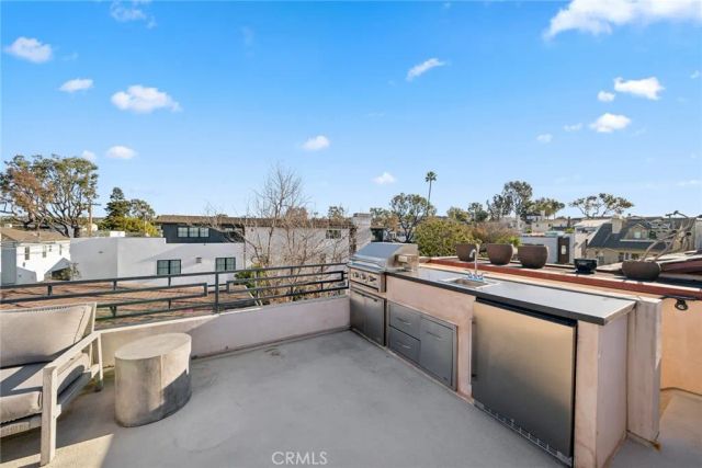 417 Poinsettia Avenue, Corona Del Mar, CA 92625