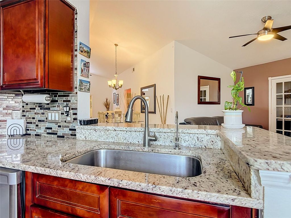 Image 15 of property listing at 14208 AVONLEA COURT, Orlando, FL 32824