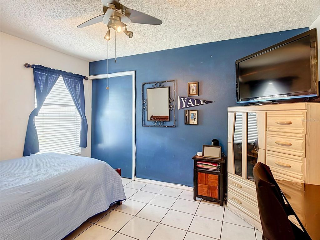 Image 17 of property listing at 14208 AVONLEA COURT, Orlando, FL 32824