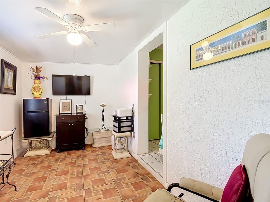 Image 29 of property listing at 14208 AVONLEA COURT, Orlando, FL 32824