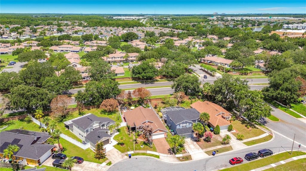 Image 42 of property listing at 14208 AVONLEA COURT, Orlando, FL 32824