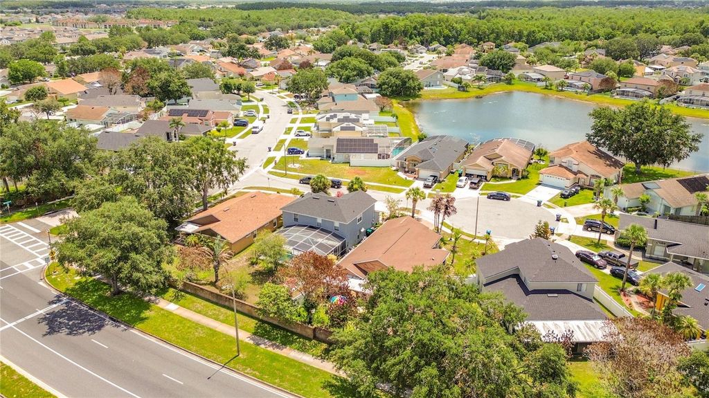 Image 49 of property listing at 14208 AVONLEA COURT, Orlando, FL 32824