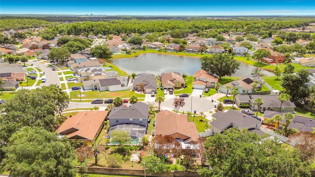 Image 50 of property listing at 14208 AVONLEA COURT, Orlando, FL 32824