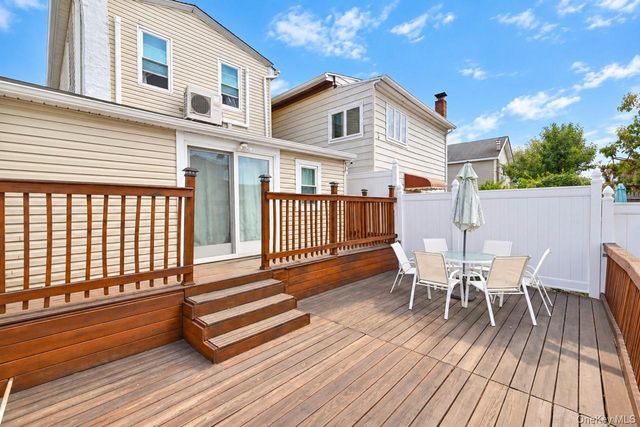 108 E 6th Road, Broad Channel, NY 11693