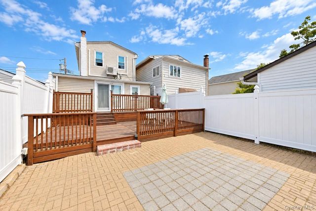 108 E 6th Road, Broad Channel, NY 11693