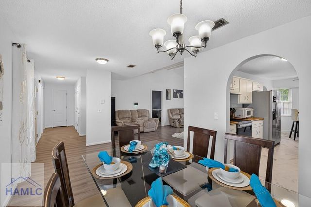 2201 Driftwood Lane, Hinesville, GA 31313