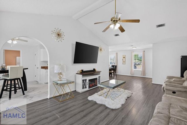 2201 Driftwood Lane, Hinesville, GA 31313