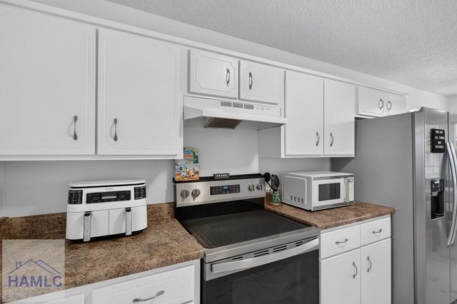 2201 Driftwood Lane, Hinesville, GA 31313