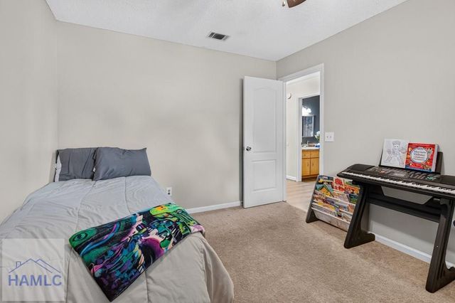 2201 Driftwood Lane, Hinesville, GA 31313