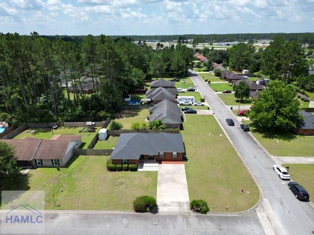 2201 Driftwood Lane, Hinesville, GA 31313