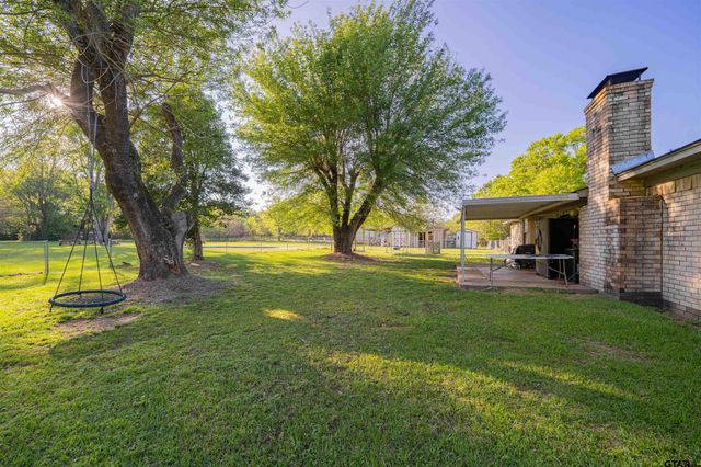 1129 Garden Dr, Longview, TX 75603