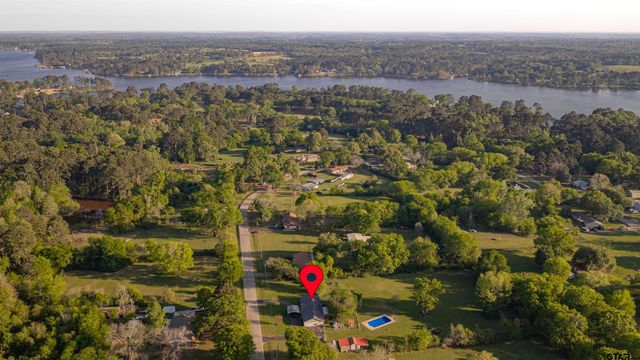1129 Garden Dr, Longview, TX 75603