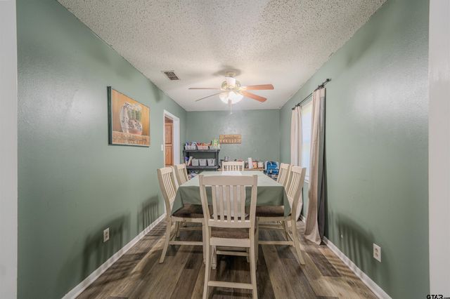 1129 Garden Dr, Longview, TX 75603