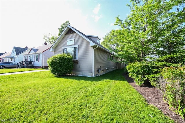 17725 Puritas Avenue, Cleveland, OH 44135
