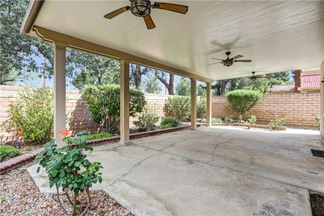 1260 Via Barcelona, Redlands, CA 92374