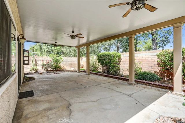 1260 Via Barcelona, Redlands, CA 92374