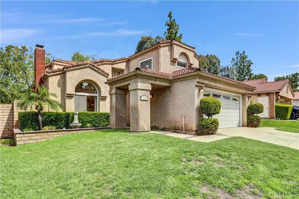 1260 Via Barcelona, Redlands, CA 92374