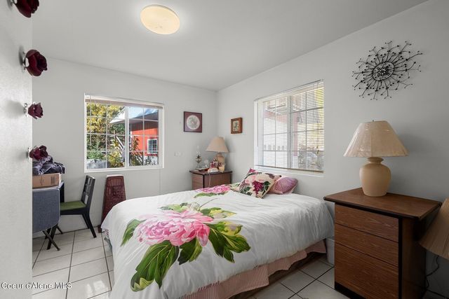 6684 Upper Pack River Rd, Sandpoint, ID 83864