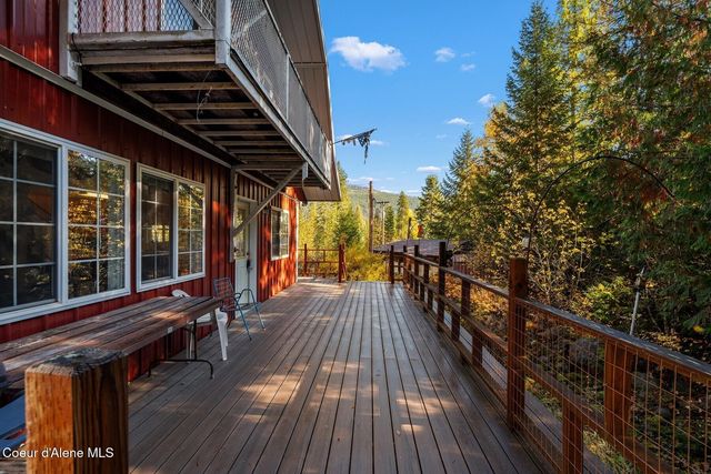 6684 Upper Pack River Rd, Sandpoint, ID 83864