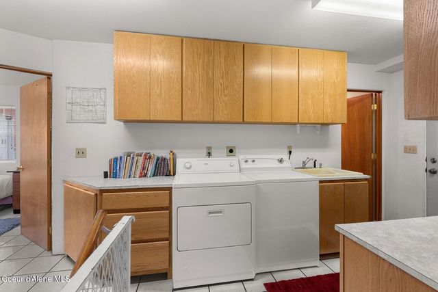 6684 Upper Pack River Rd, Sandpoint, ID 83864