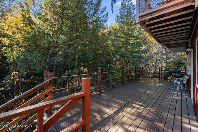 6684 Upper Pack River Rd, Sandpoint, ID 83864