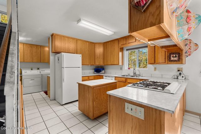 6684 Upper Pack River Rd, Sandpoint, ID 83864