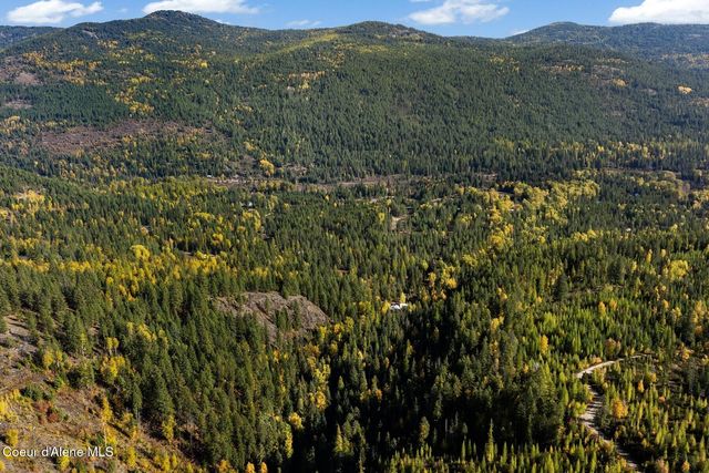 6684 Upper Pack River Rd, Sandpoint, ID 83864