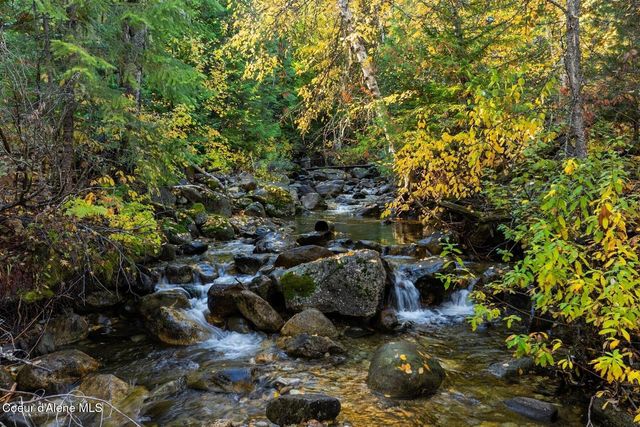 6684 Upper Pack River Rd, Sandpoint, ID 83864