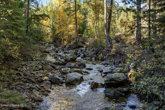 6684 Upper Pack River Rd, Sandpoint, ID 83864